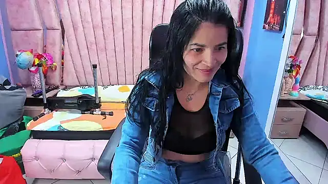 HornySkinny26 online show from February 2026 05:33:02 AM