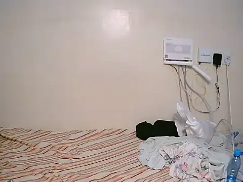 Snapshot of Sweet_nelly chatting on September 2025 06:51:01 PM Sweet nelly online show from September 2025 06:51:01 PM