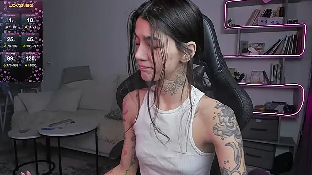 vinkitinkii online show from February 2025 06:37:02 AM