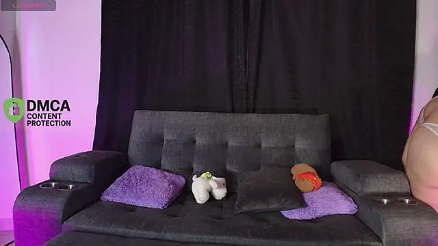 Snapshot of yungelitamor_ chatting on April 2026 05:41:02 AM yungelitamor online show from April 2026 05:41:02 AM