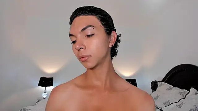 xhenisa  online show from January 2025 08:45:02 PM