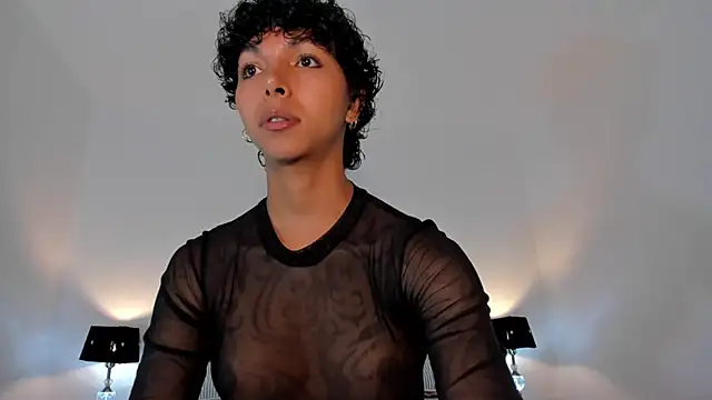 xhenisa  online show from March 2025 08:10:02 PM