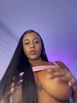 Snapshot of charlotteeruss chatting on September 2025 10:22:02 PM charlotteeruss online show from September 2025 10:22:02 PM