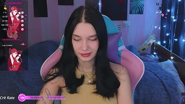 Snapshot of Amanda_Tender chatting on December 2024 09:23:01 PM Amanda Tender online show from December 2024 09:23:01 PM