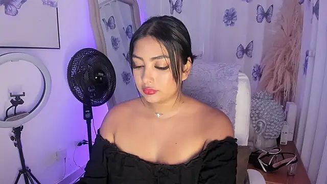 NatashaBrown12 online show from May 2026 09:55:01 PM