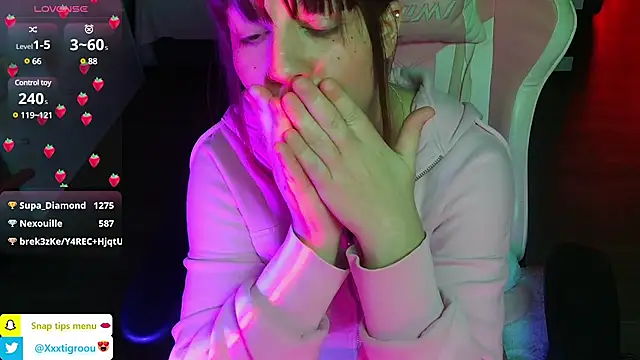 PetiteAngel666 online show from January 2025 03:05:02 AM