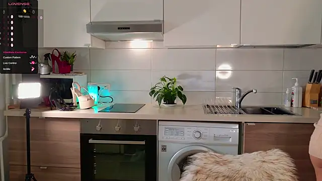 MissLovex online show from October 2025 02:42:01 AM