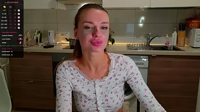 MissLovex online show from November 2025 04:01:02 AM