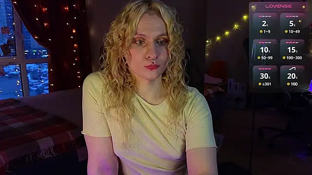 Lori Myaf online show from March 2025 03:20:01 PM