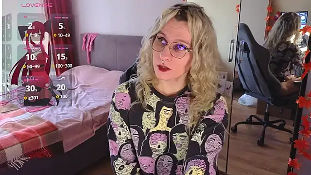 Lori Myaf online show from October 2025 01:20:02 PM