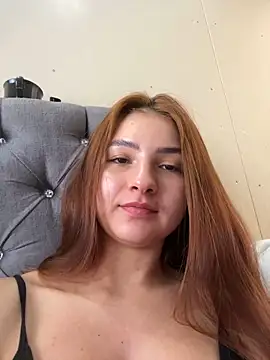 Snapshot of Vikycon chatting on January 2025 04:32:02 PM Vikycon online show from January 2025 04:32:02 PM