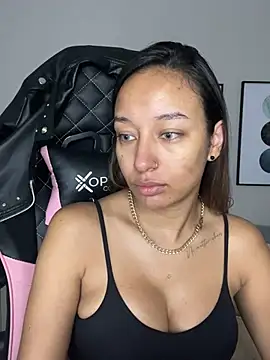 DianaHopson online show from February 2025 10:28:02 AM