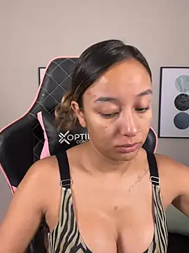 DianaHopson online show from March 2025 10:55:01 AM