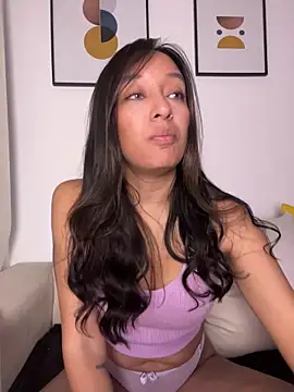 Snapshot of DianaHopson chatting on February 2026 11:48:02 AM DianaHopson online show from February 2026 11:48:02 AM