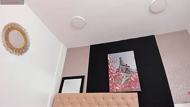 Shanelle   online show from February 2025 01:36:01 PM