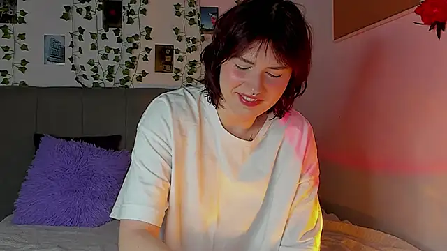 miss Lizzy online show from December 2024 01:17:01 AM