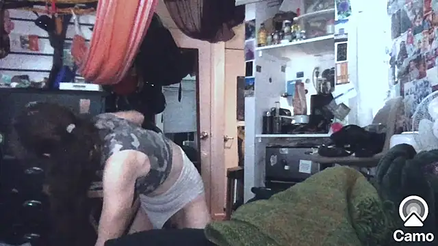 DownstairsSky online show from October 2025 04:10:02 AM