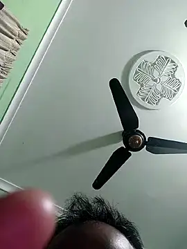 Snapshot of Niladri1410 chatting on February 2025 09:08:02 PM Niladri1410 online show from February 2025 09:08:02 PM