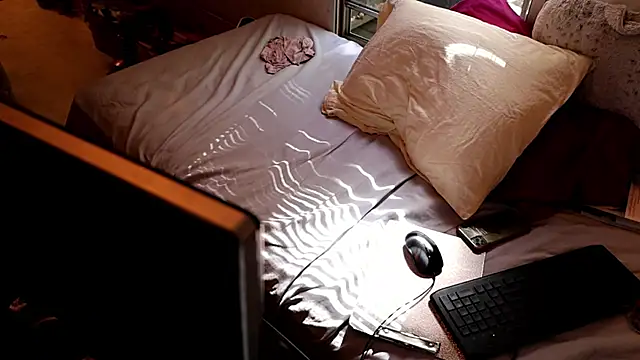 xxpixeyxx online show from October 2025 04:29:02 PM