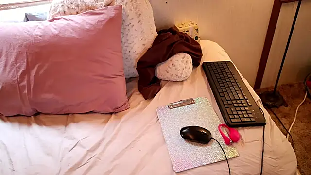 xxpixeyxx online show from November 2025 03:10:02 PM