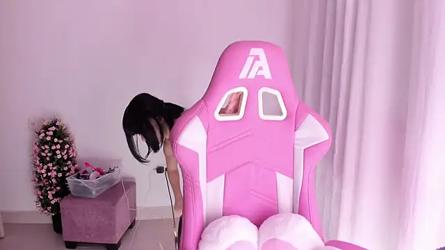 keissy rincon  online show from December 2025 02:29:02 AM