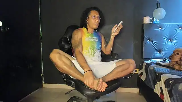 Snapshot of FuckHardlove chatting on July 2026 04:44:01 PM FuckHardlove online show from July 2026 04:44:01 PM