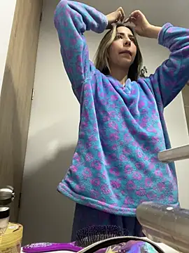 Snapshot of Ameellie chatting on October 2025 05:02:02 PM Ameellie online show from October 2025 05:02:02 PM