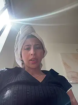 Snapshot of Ameellie chatting on November 2025 03:12:02 PM Ameellie online show from November 2025 03:12:02 PM