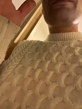 Snapshot of athenphysics chatting on December 2024 11:03:01 PM athenphysics online show from December 2024 11:03:01 PM