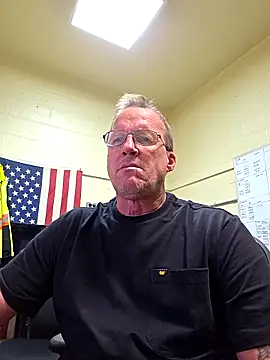 Cockrub1 online show from October 2025 04:00:01 PM