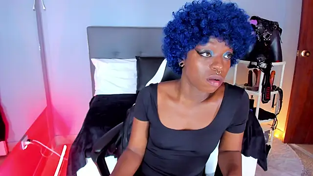 Coco Kiss online show from October 2025 07:01:01 PM