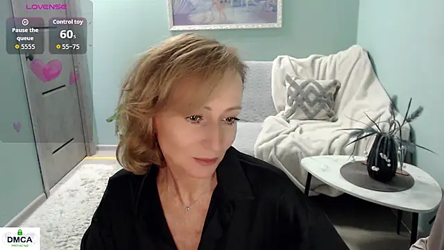 Snapshot of HornyMilf_777 chatting on May 2026 06:19:02 AM HornyMilf 777 online show from May 2026 06:19:02 AM