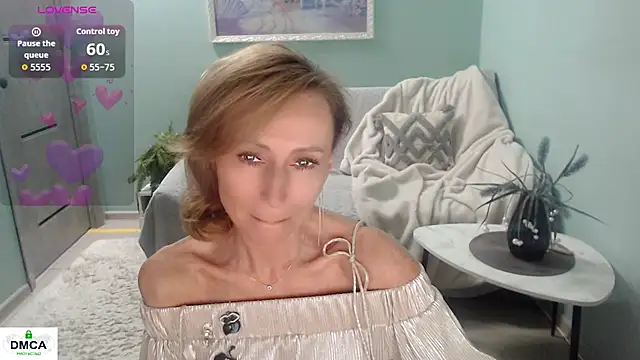 Snapshot of HornyMilf_777 chatting on May 2026 07:04:02 AM HornyMilf 777 online show from May 2026 07:04:02 AM