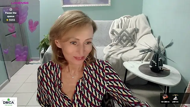 Snapshot of HornyMilf_777 chatting on May 2026 06:30:01 AM HornyMilf 777 online show from May 2026 06:30:01 AM