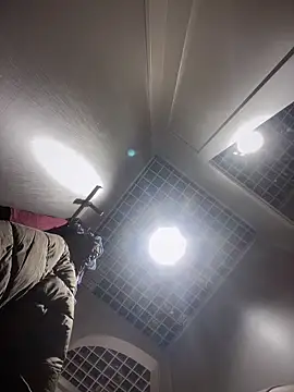 Snapshot of MommmyYummy chatting on December 2024 11:50:02 AM MommmyYummy online show from December 2024 11:50:02 AM