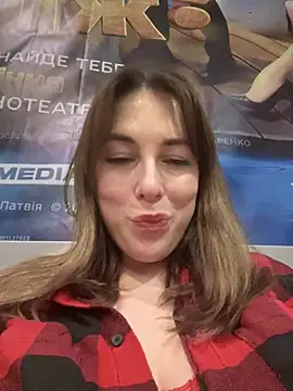 Snapshot of MommmyYummy chatting on January 2025 01:47:01 PM MommmyYummy online show from January 2025 01:47:01 PM