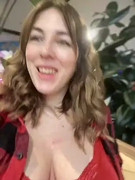 Snapshot of MommmyYummy chatting on March 2025 10:07:02 AM MommmyYummy online show from March 2025 10:07:02 AM