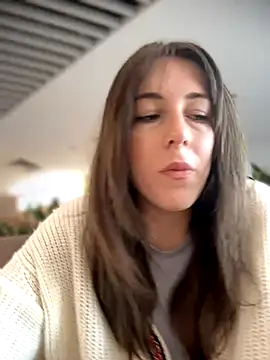 Snapshot of MommmyYummy chatting on September 2025 09:09:01 AM MommmyYummy online show from September 2025 09:09:01 AM