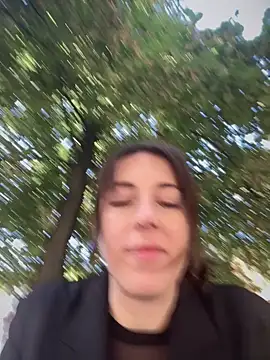 Snapshot of MommmyYummy chatting on September 2025 07:29:01 AM MommmyYummy online show from September 2025 07:29:01 AM