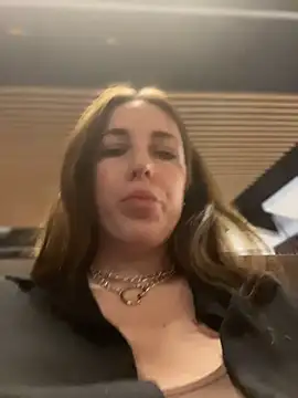 Snapshot of MommmyYummy chatting on March 2026 01:18:01 PM MommmyYummy online show from March 2026 01:18:01 PM