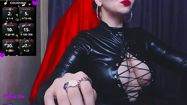 mia-joy online show from October 2025 06:37:01 PM