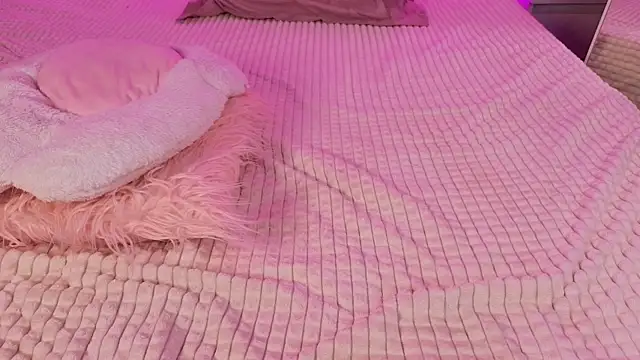 laney vil online show from December 2024 10:28:02 PM