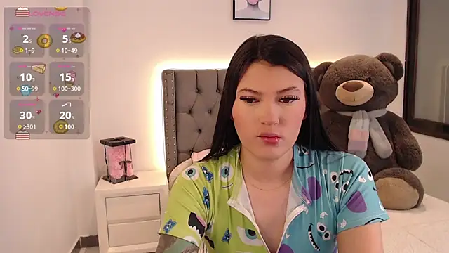 Nicols66 online show from November 2025 10:04:01 PM