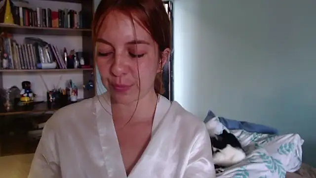 Snapshot of violetapeter_1 chatting on May 2026 09:23:02 PM violetapeter 1 online show from May 2026 09:23:02 PM