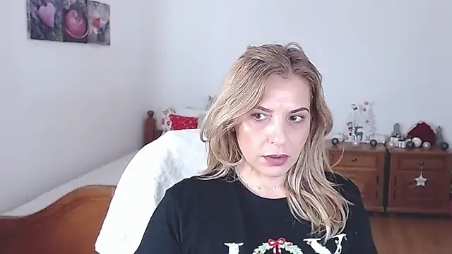 evamaria2024 online show from December 2024 07:37:01 AM