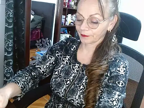 asleycavta online show from November 2025 01:05:01 AM