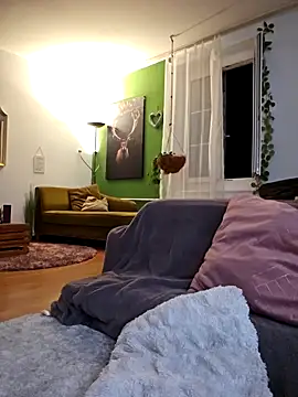 Snapshot of Mia_Railey chatting on December 2024 08:44:01 PM Mia Railey online show from December 2024 08:44:01 PM