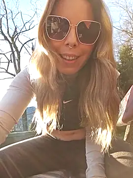 Snapshot of Mia_Railey chatting on February 2025 04:14:01 PM Mia Railey online show from February 2025 04:14:01 PM