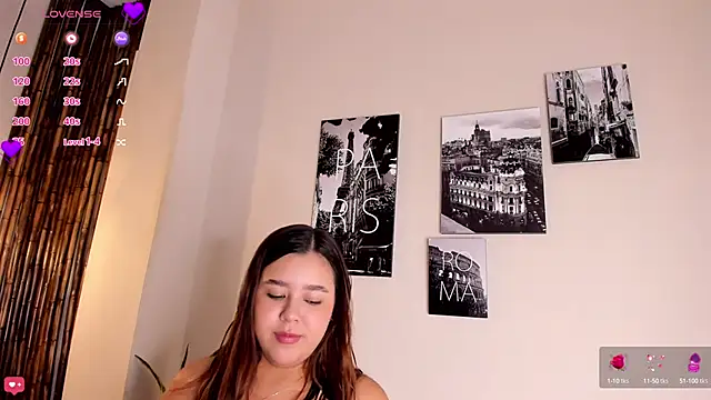 Snapshot of Aria_Reid chatting on September 2025 12:17:02 PM Aria Reid online show from September 2025 12:17:02 PM
