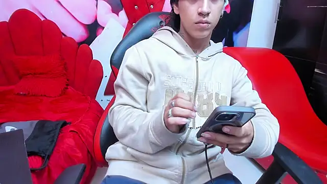 alex 477 online show from December 2025 11:59:01 AM